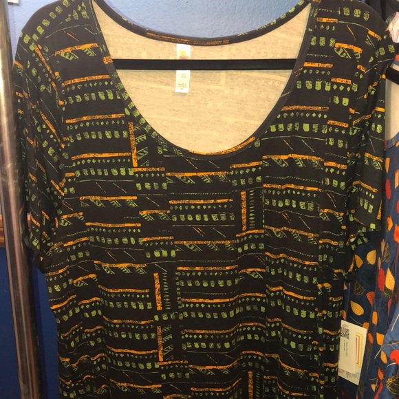 Lularoe - Picture 3 of 4